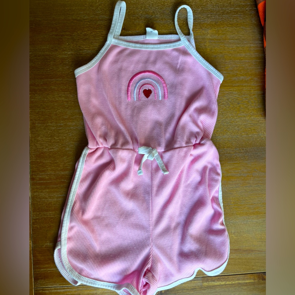 Little girls Shein romper size 6. EUC.
